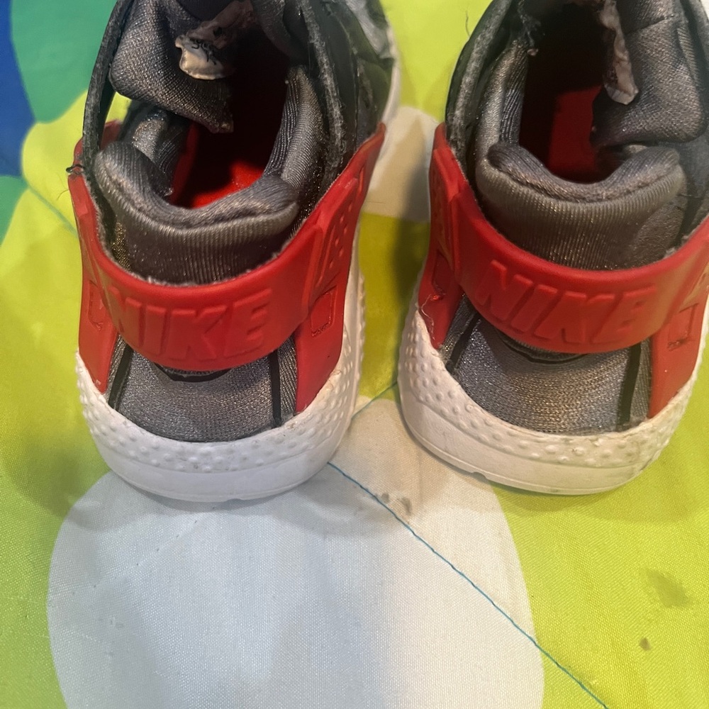 Kids' Black and Red Sneakers - Picture 4 of 4